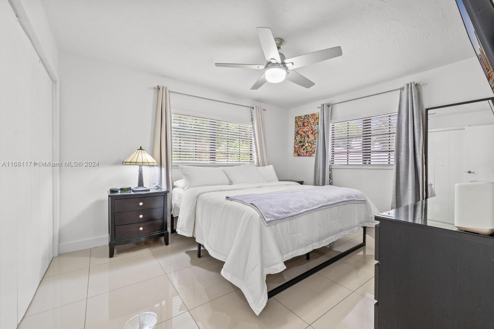 PALM LANE HOMES IN MIRAMA - Residential