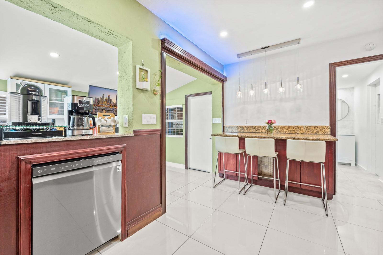 PALM LANE HOMES IN MIRAMA - Residential