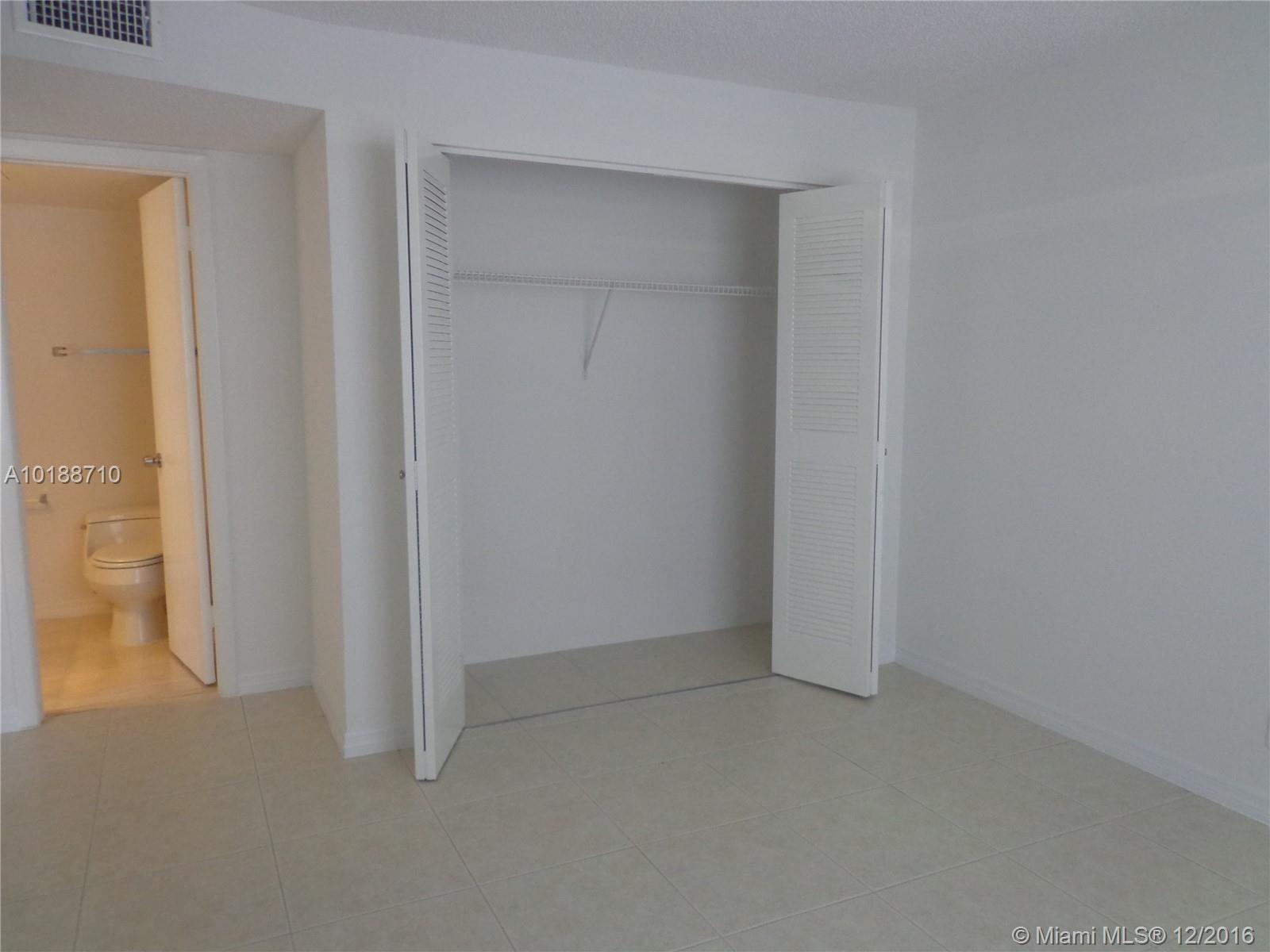 Gateland Village Sec E Co - Residential Lease