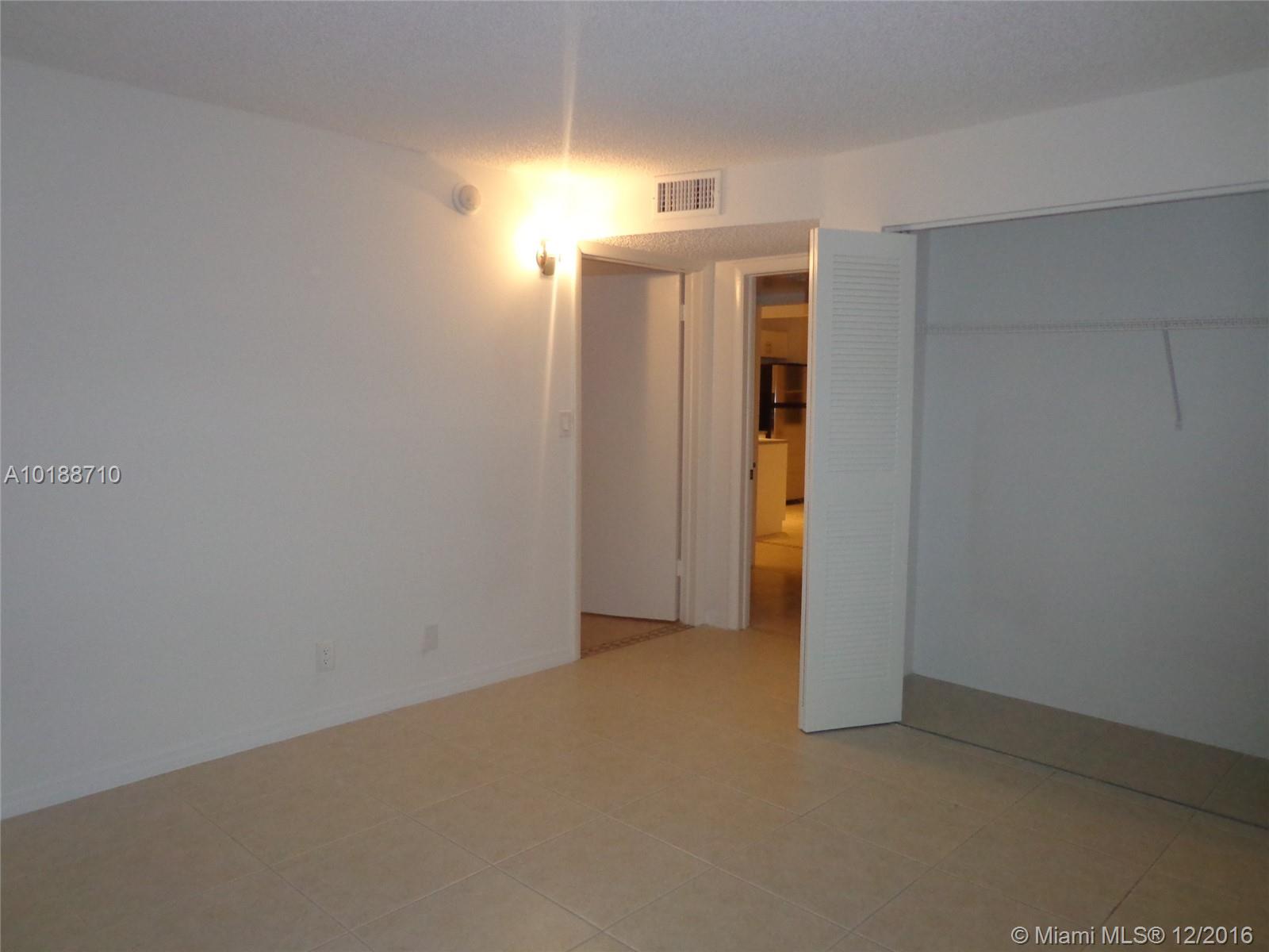 Gateland Village Sec E Co - Residential Lease