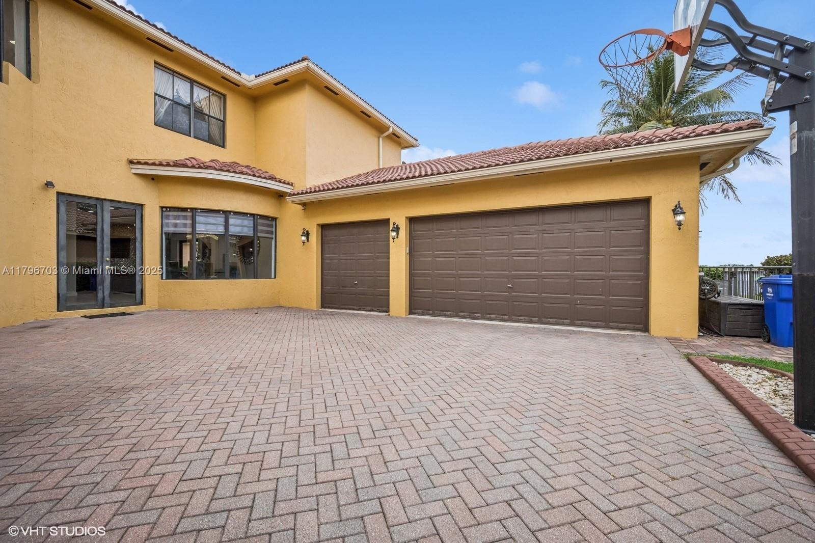 19058 SW 17th Ct
