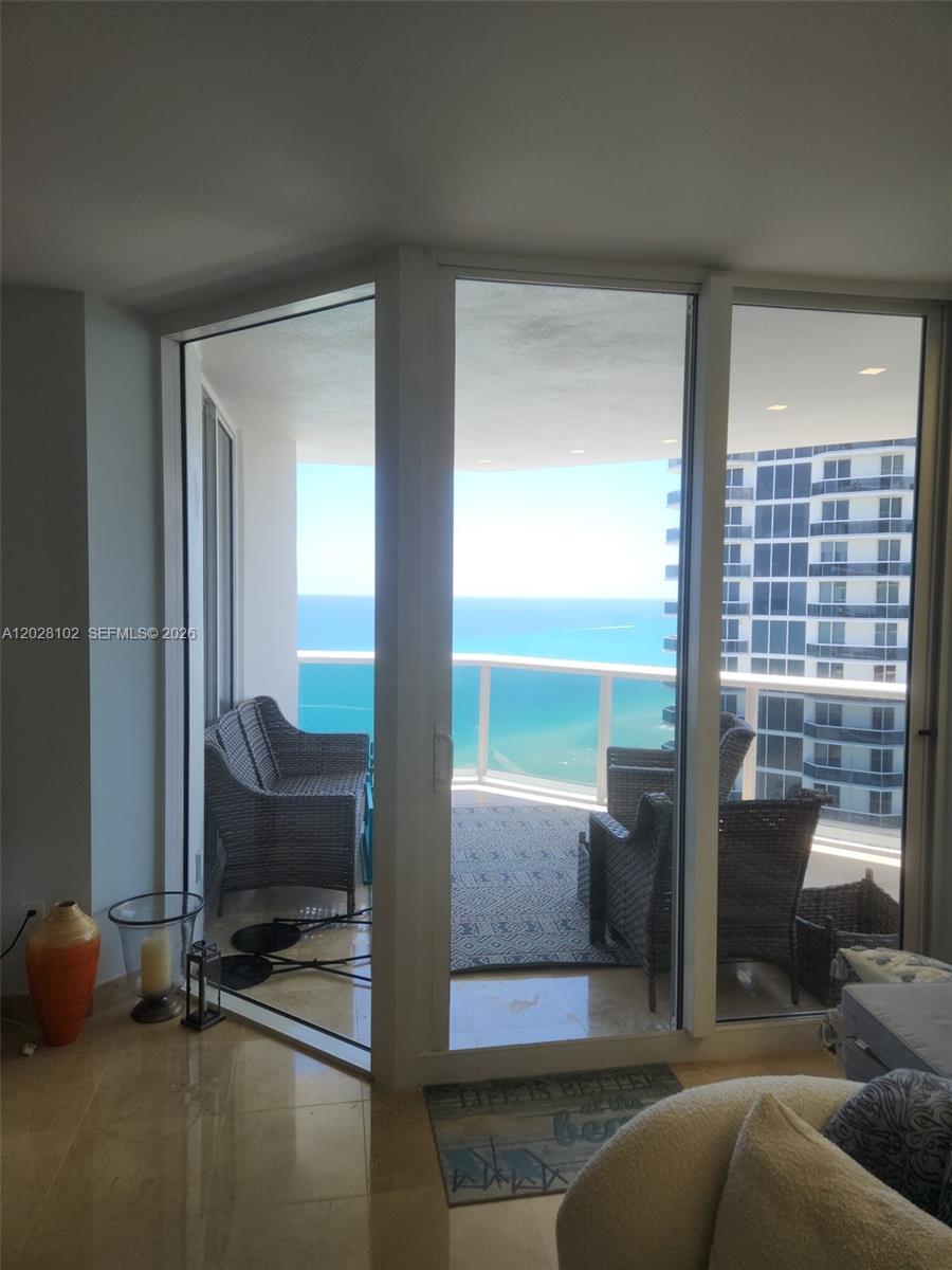 BLUE DIAMOND CONDO - Residential