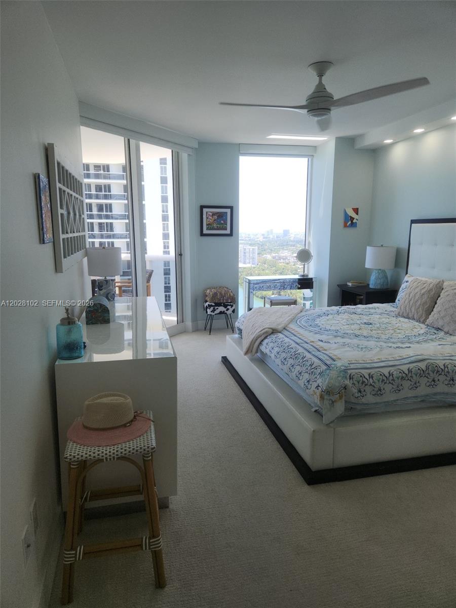 BLUE DIAMOND CONDO - Residential