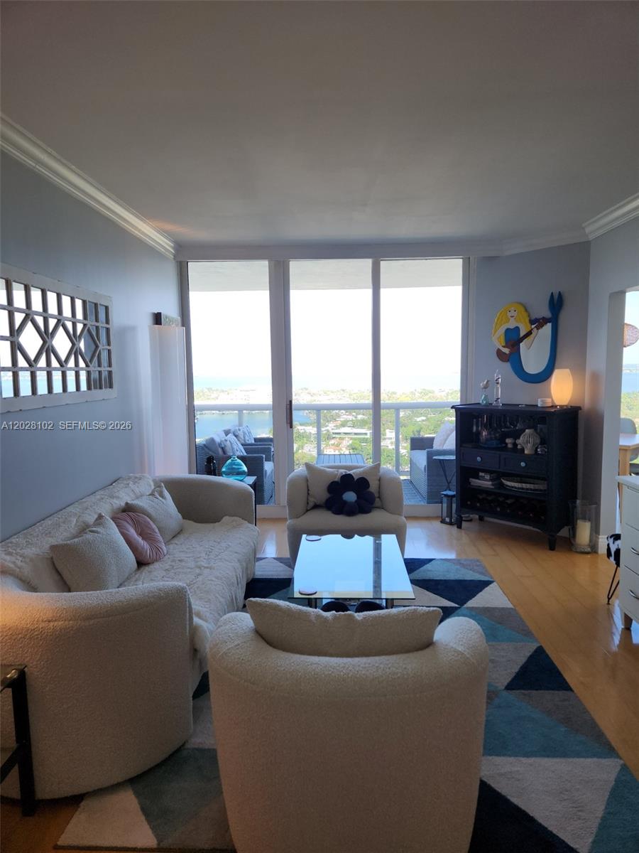BLUE DIAMOND CONDO - Residential