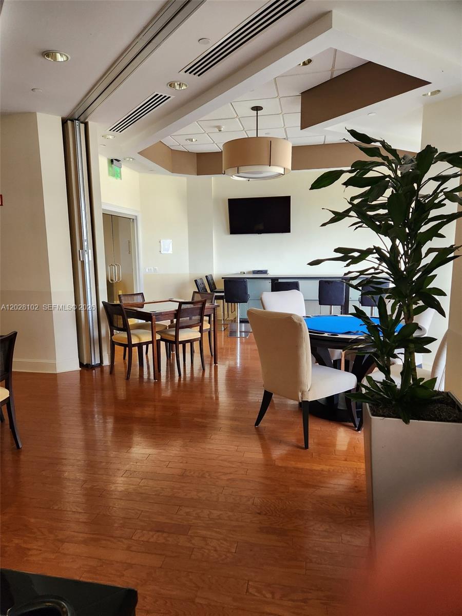 BLUE DIAMOND CONDO - Residential