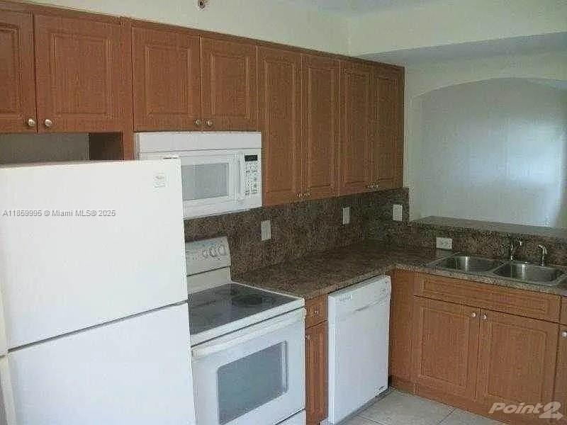 22931 SW 88th Pl 104