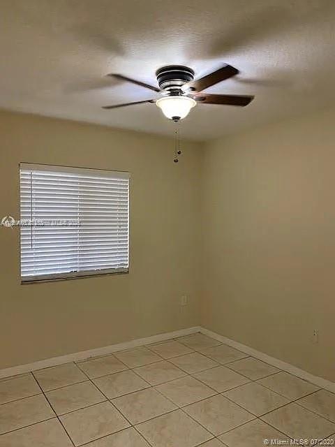 THE COURTS AT BAYSHORE II - Residential