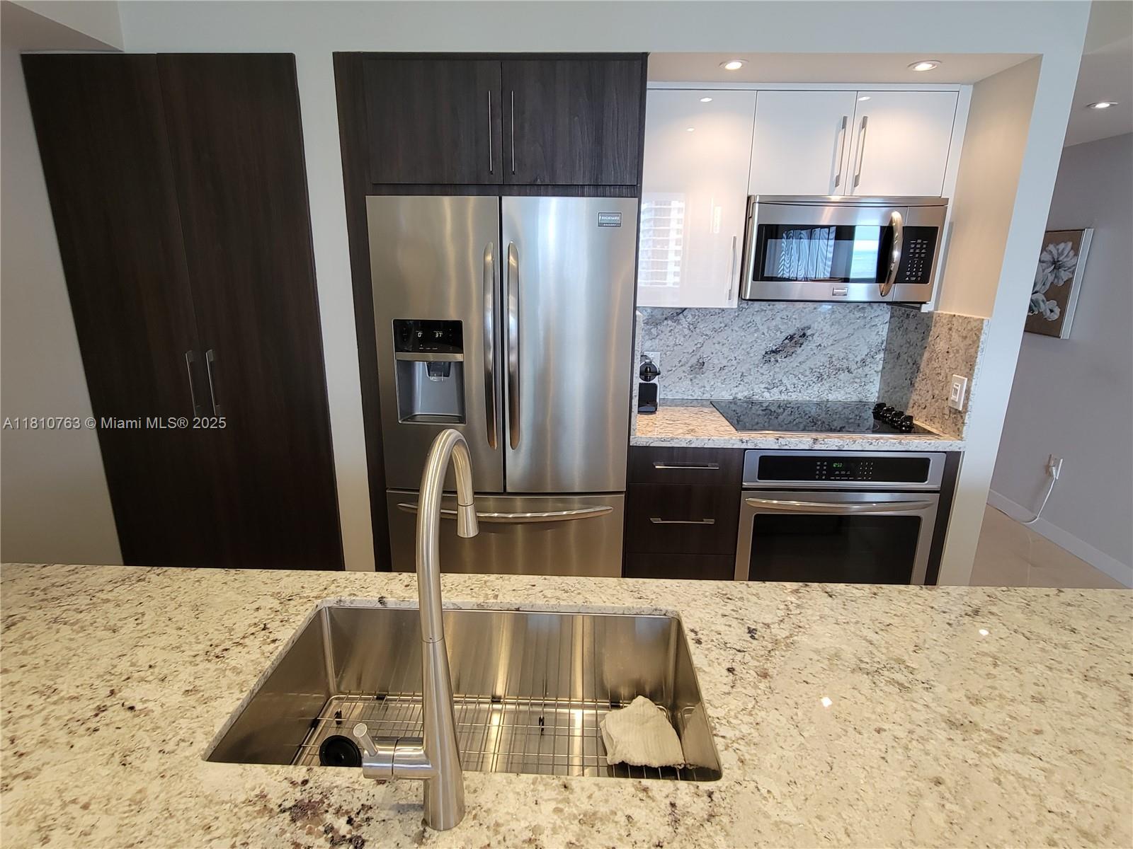 BEACH CLUB TWO - Residential Lease