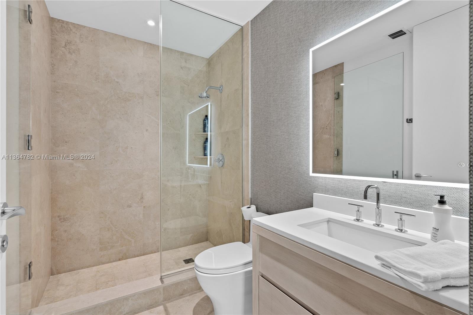 BAL HARBOUR NORTH SOUTH C - Residential