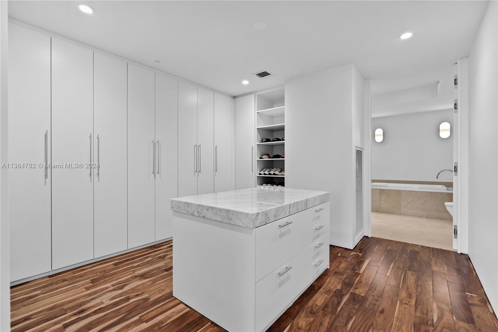 BAL HARBOUR NORTH SOUTH C - Residential