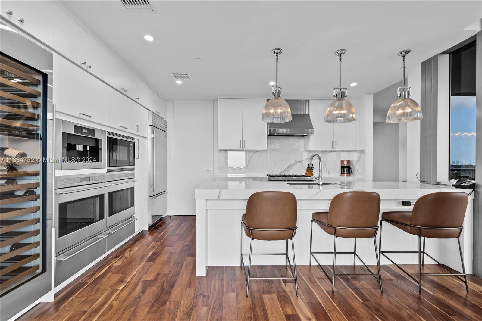 BAL HARBOUR NORTH SOUTH C - Residential