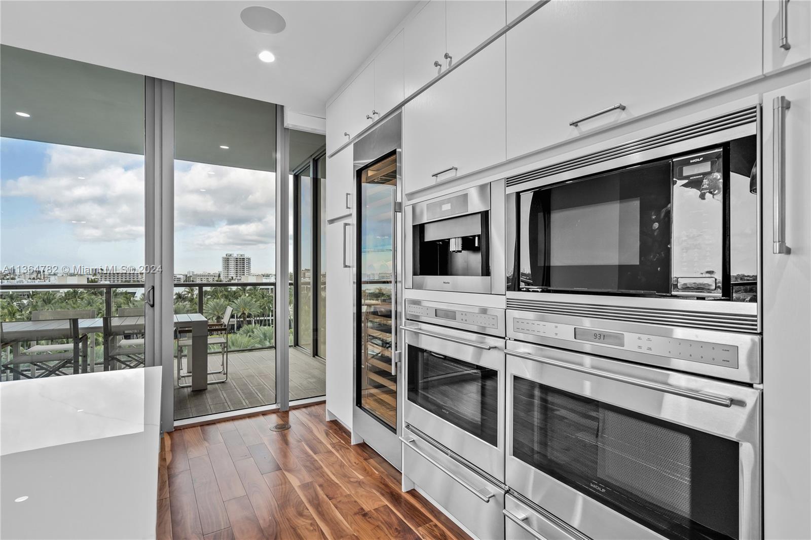 BAL HARBOUR NORTH SOUTH C - Residential