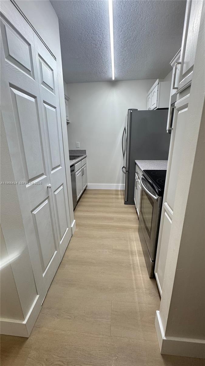 LAKEWOOD VILLAGE - Residential