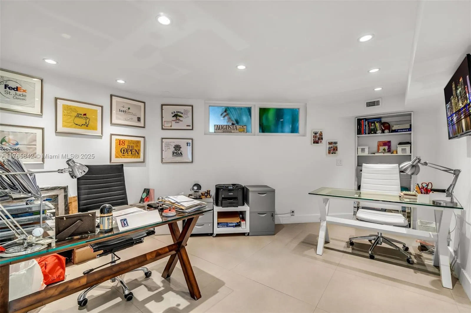 Key Biscayne, Florida 33149, United States, 4 Bedrooms Bedrooms, ,3 BathroomsBathrooms,Residential,Active,91079