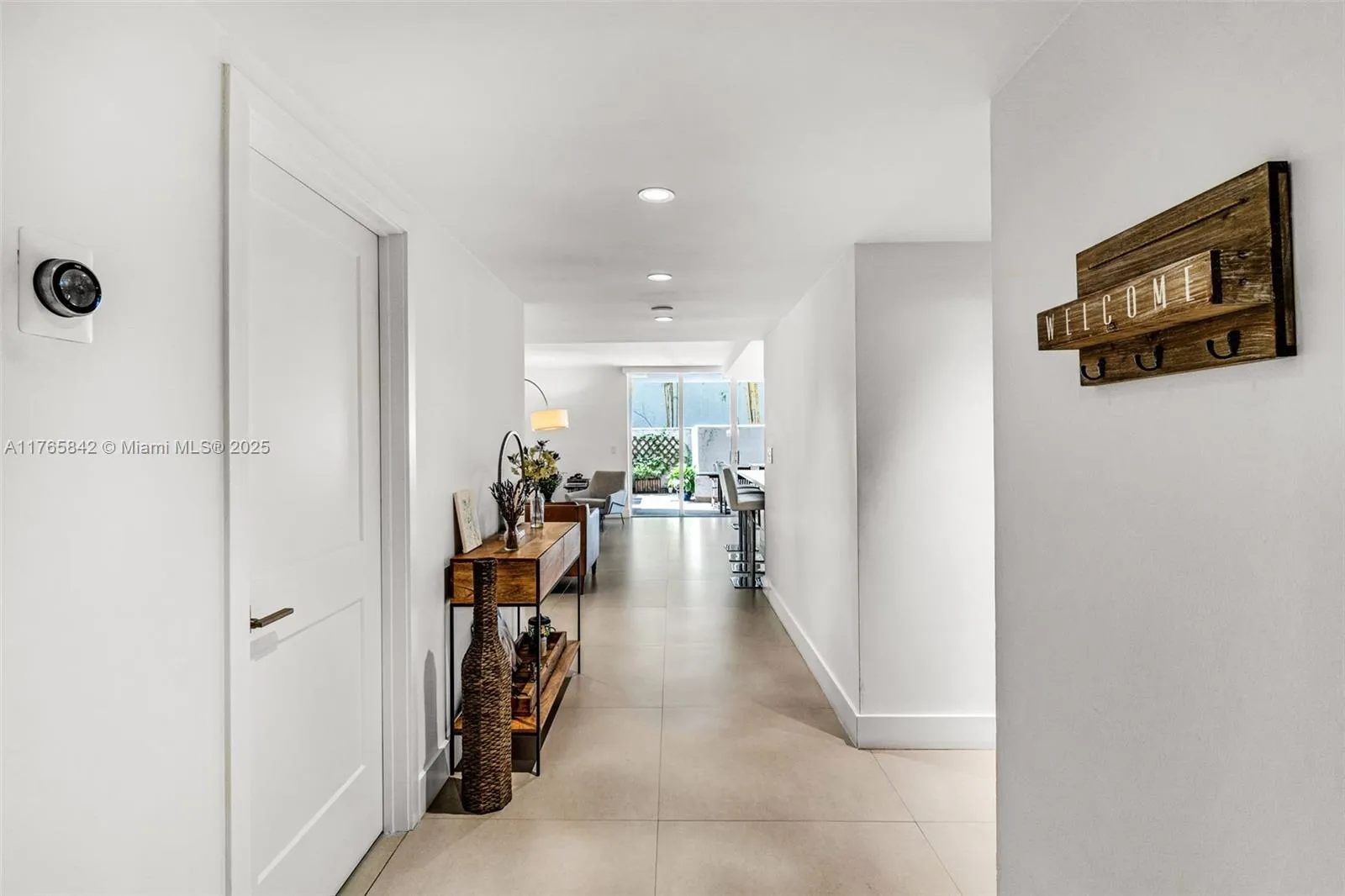 Key Biscayne, Florida 33149, United States, 4 Bedrooms Bedrooms, ,3 BathroomsBathrooms,Residential,Active,91079