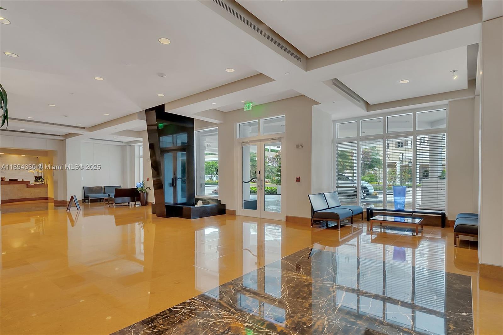 COURTS BRICKELL KEY CONDO - Residential
