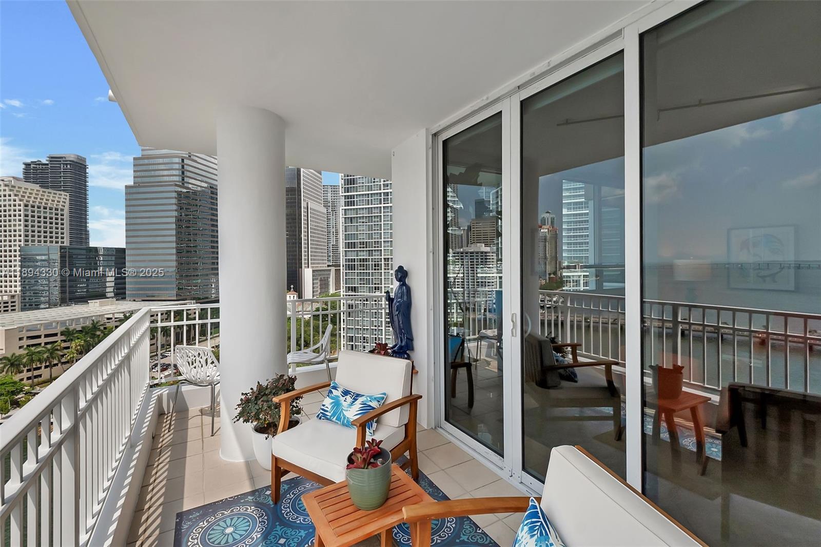 COURTS BRICKELL KEY CONDO - Residential