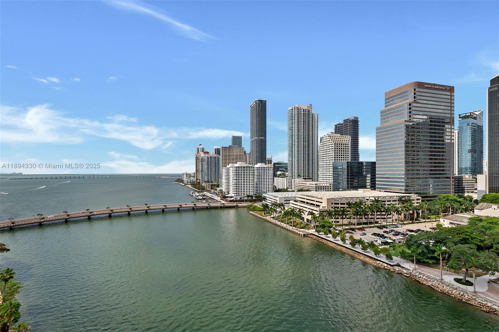 COURTS BRICKELL KEY CONDO - Residential