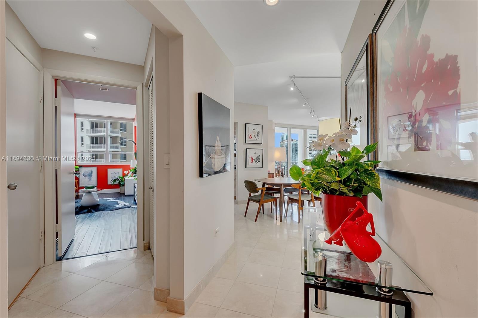 COURTS BRICKELL KEY CONDO - Residential