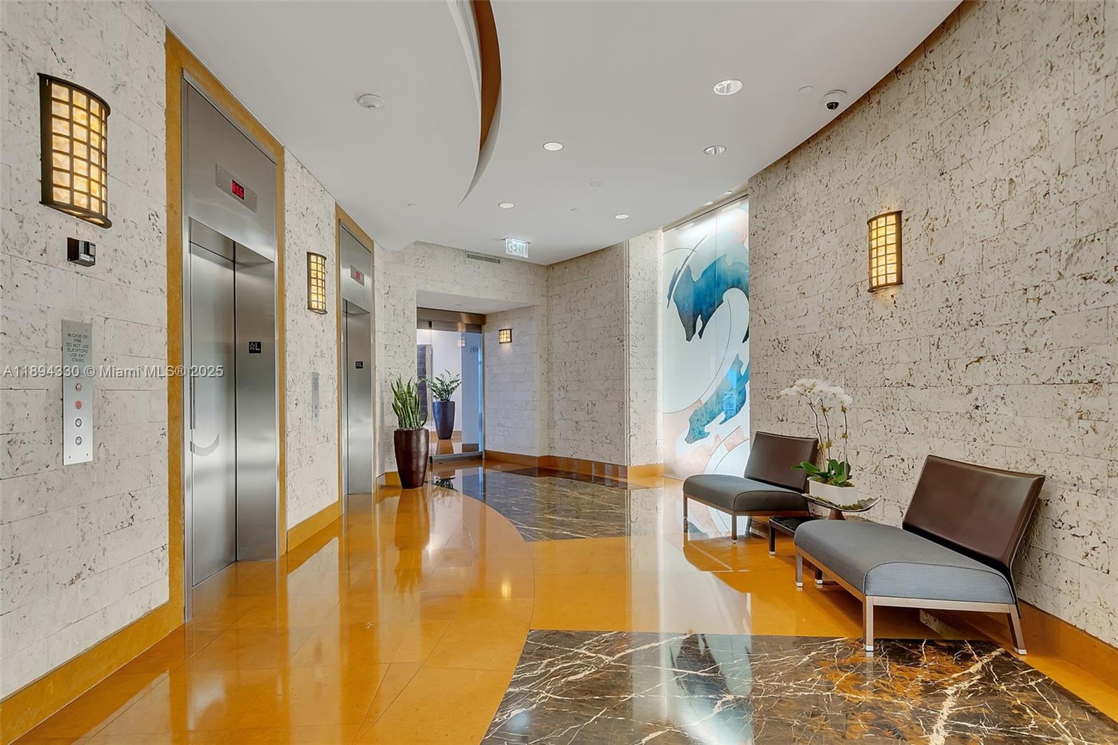 COURTS BRICKELL KEY CONDO - Residential