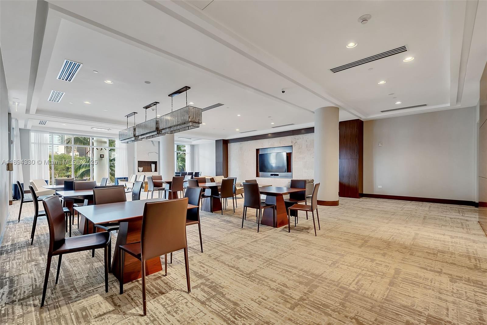 COURTS BRICKELL KEY CONDO - Residential