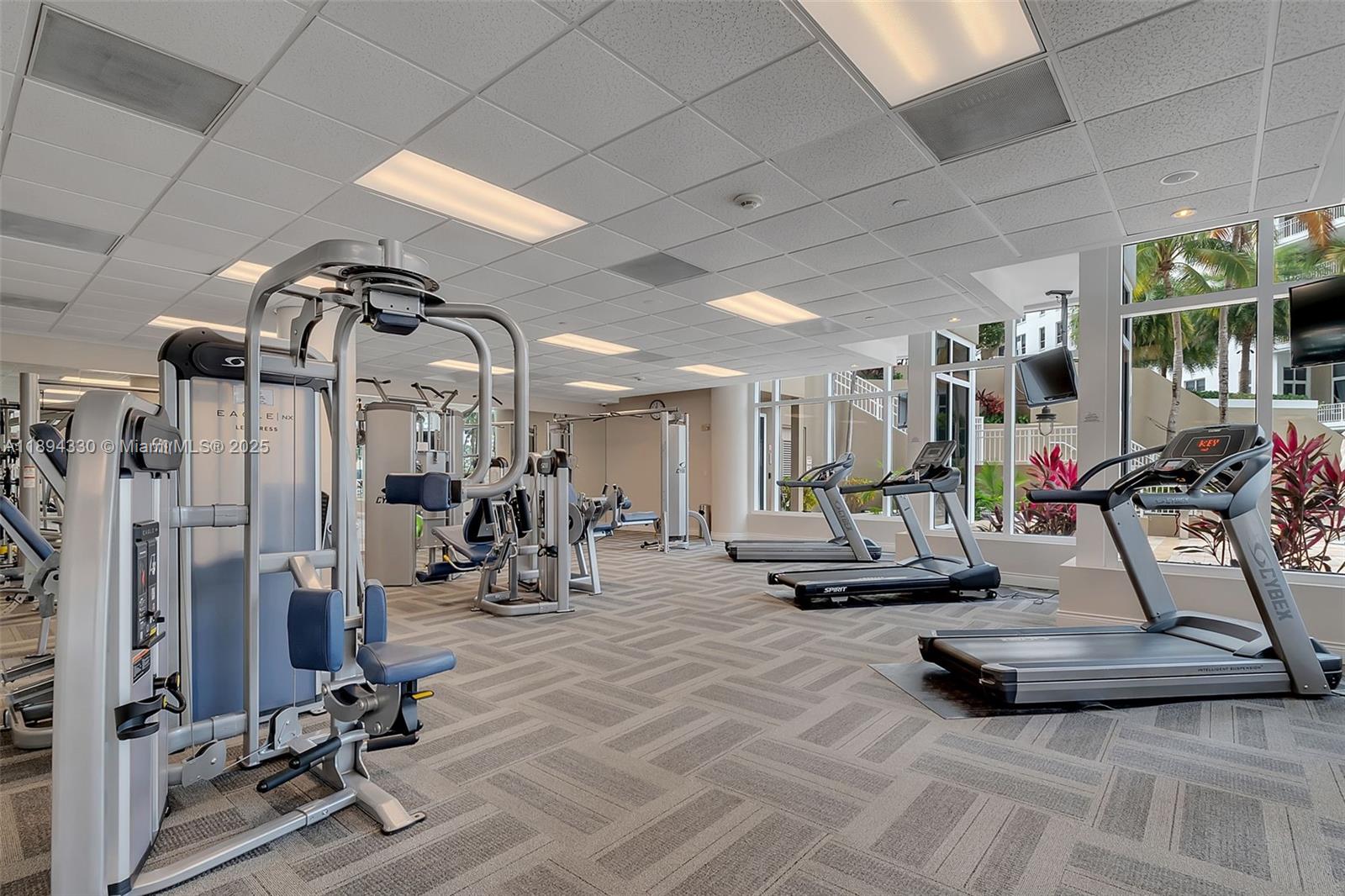 COURTS BRICKELL KEY CONDO - Residential