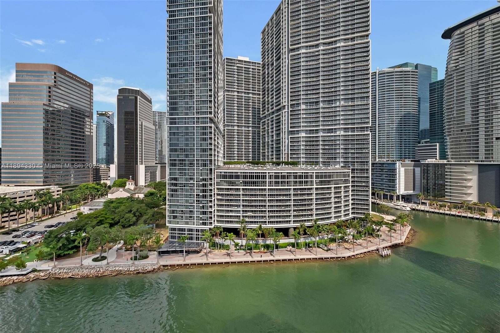 COURTS BRICKELL KEY CONDO - Residential