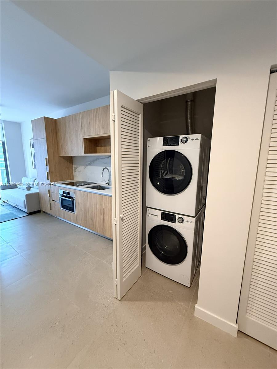 The Crosby - Residential