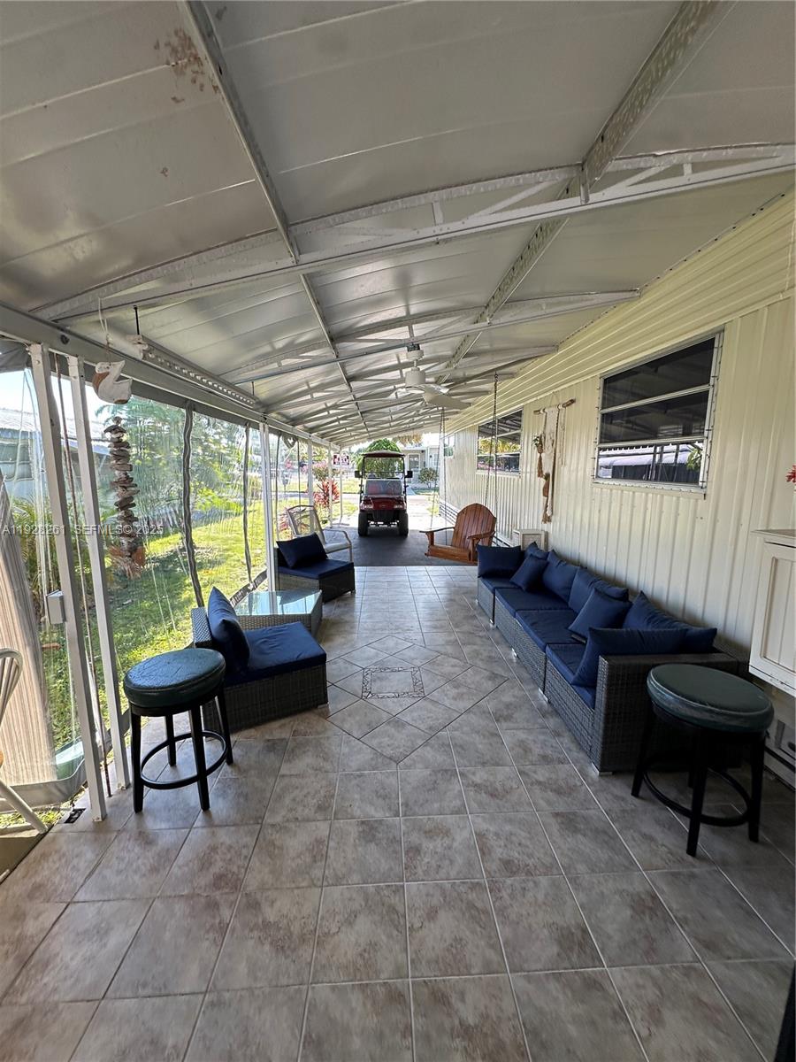 BREEZE HILL RESORT - Residential