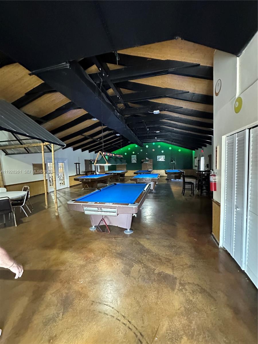 BREEZE HILL RESORT - Residential