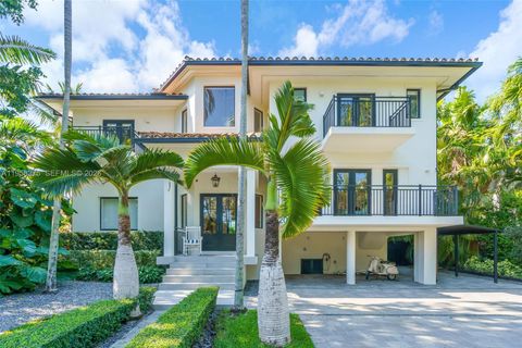 420 Palmwood Ln 0 Key Biscayne FL 33149