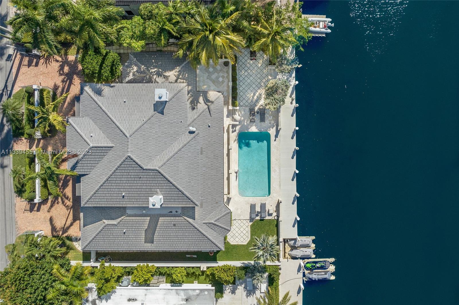 CORAL ISLES - Residential