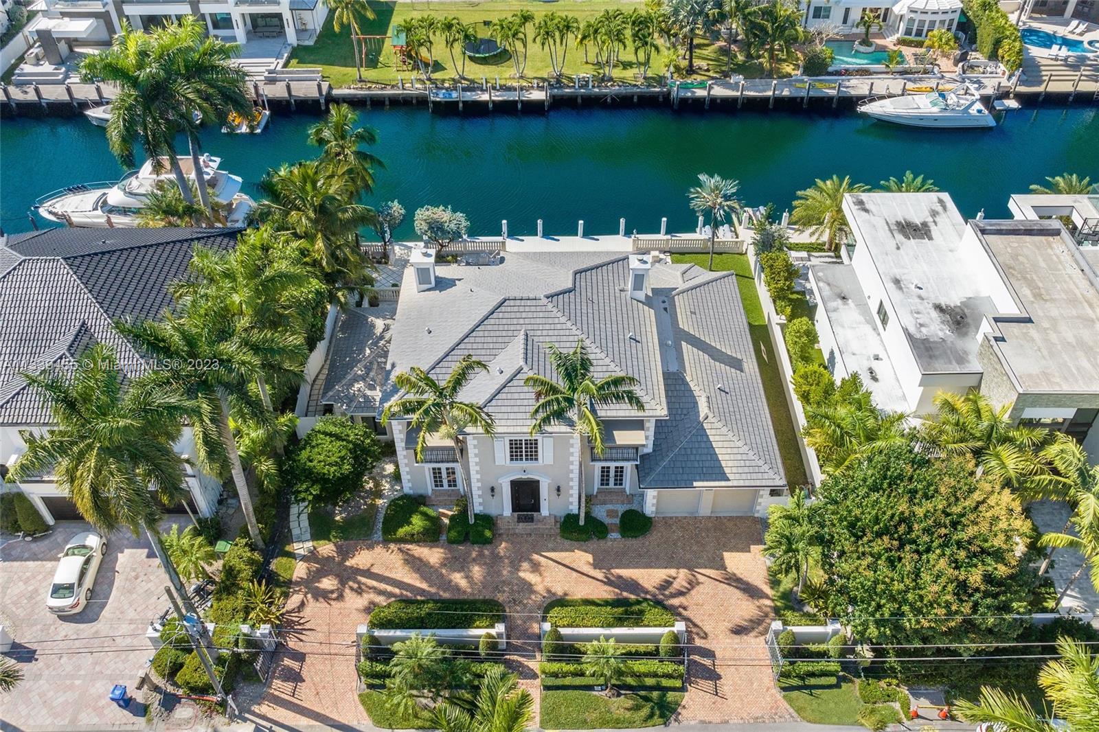 CORAL ISLES - Residential