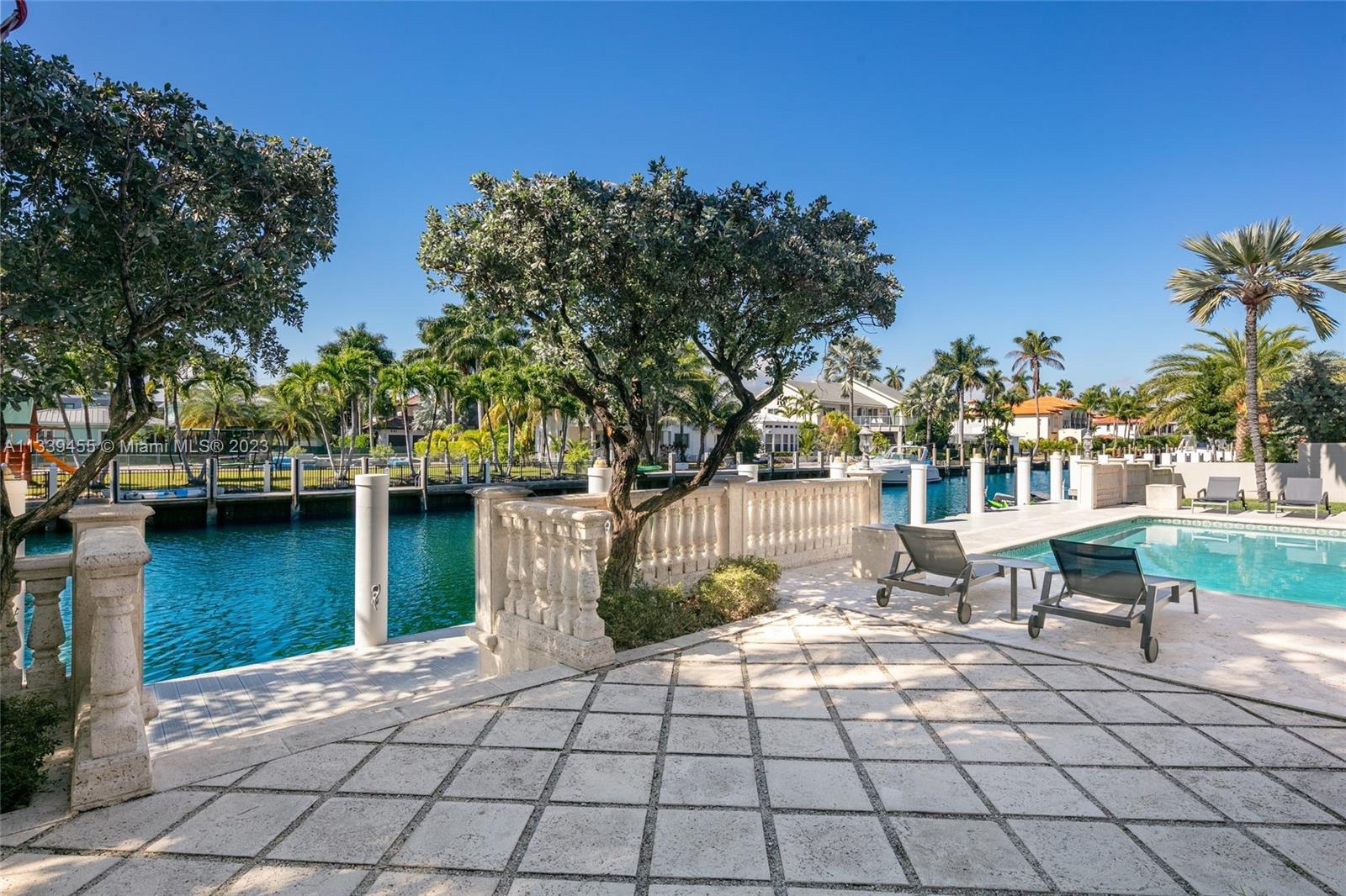 CORAL ISLES - Residential