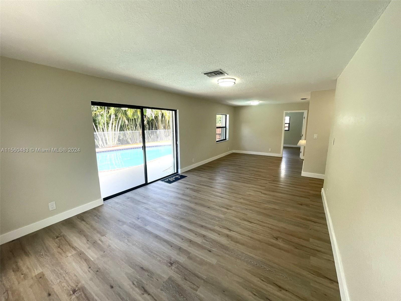 NORTH LAUDERDALE VILLAGE - Residential