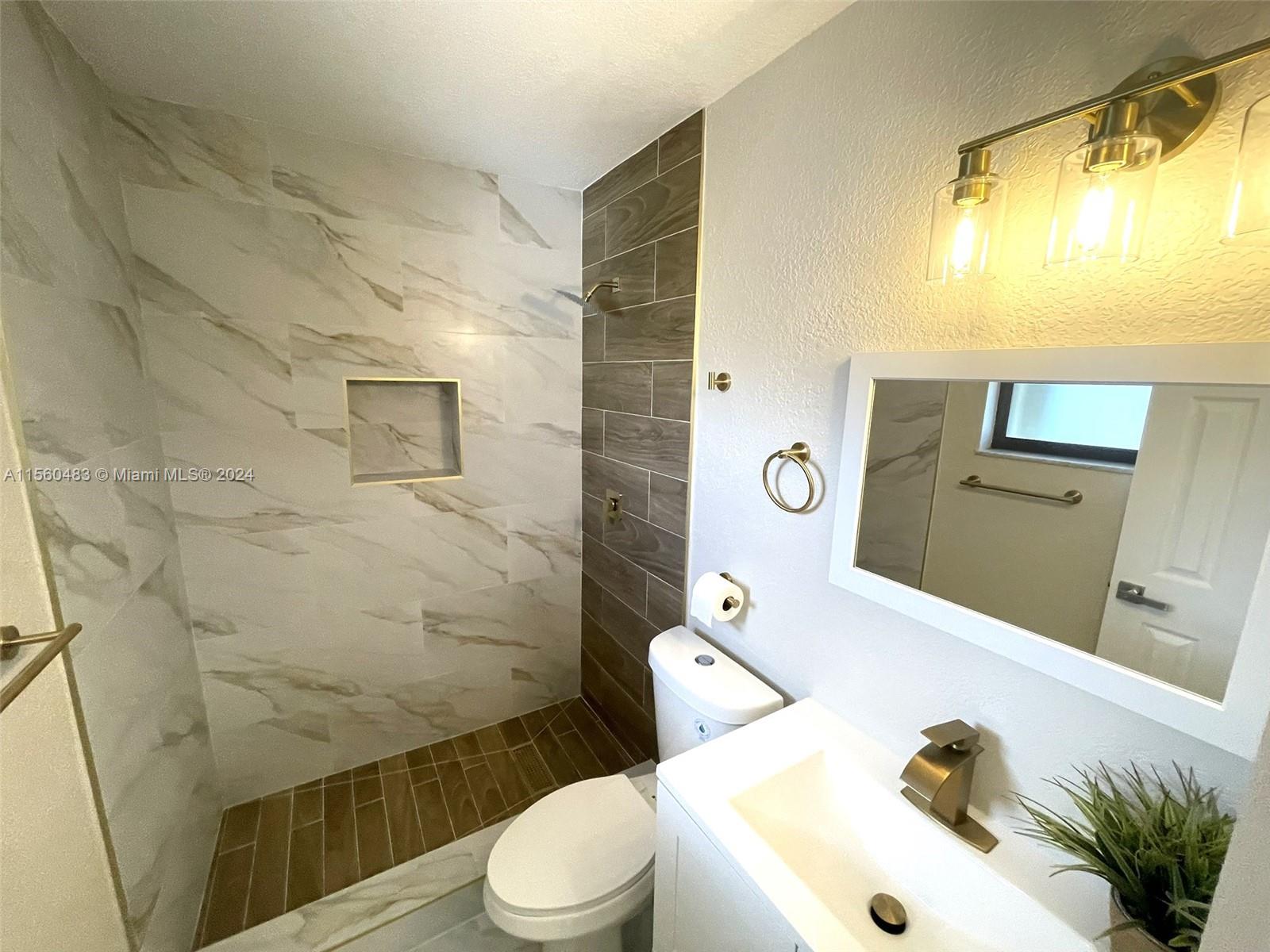 NORTH LAUDERDALE VILLAGE - Residential