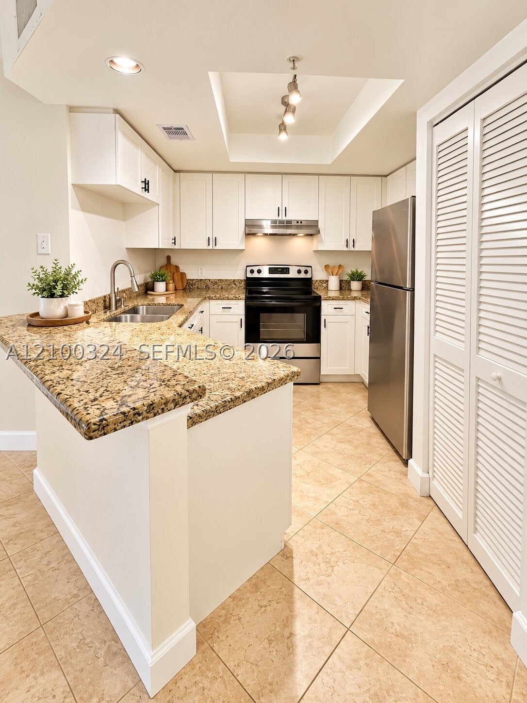 View photos, virtual tours, details... 2009 SE 10th Ave 302