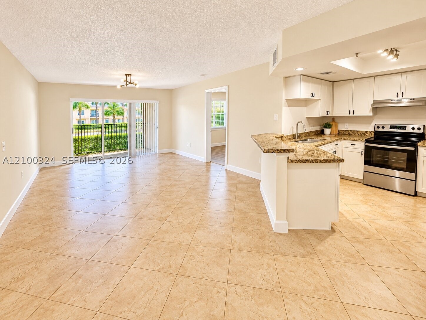View photos, virtual tours, details... 2009 SE 10th Ave 302