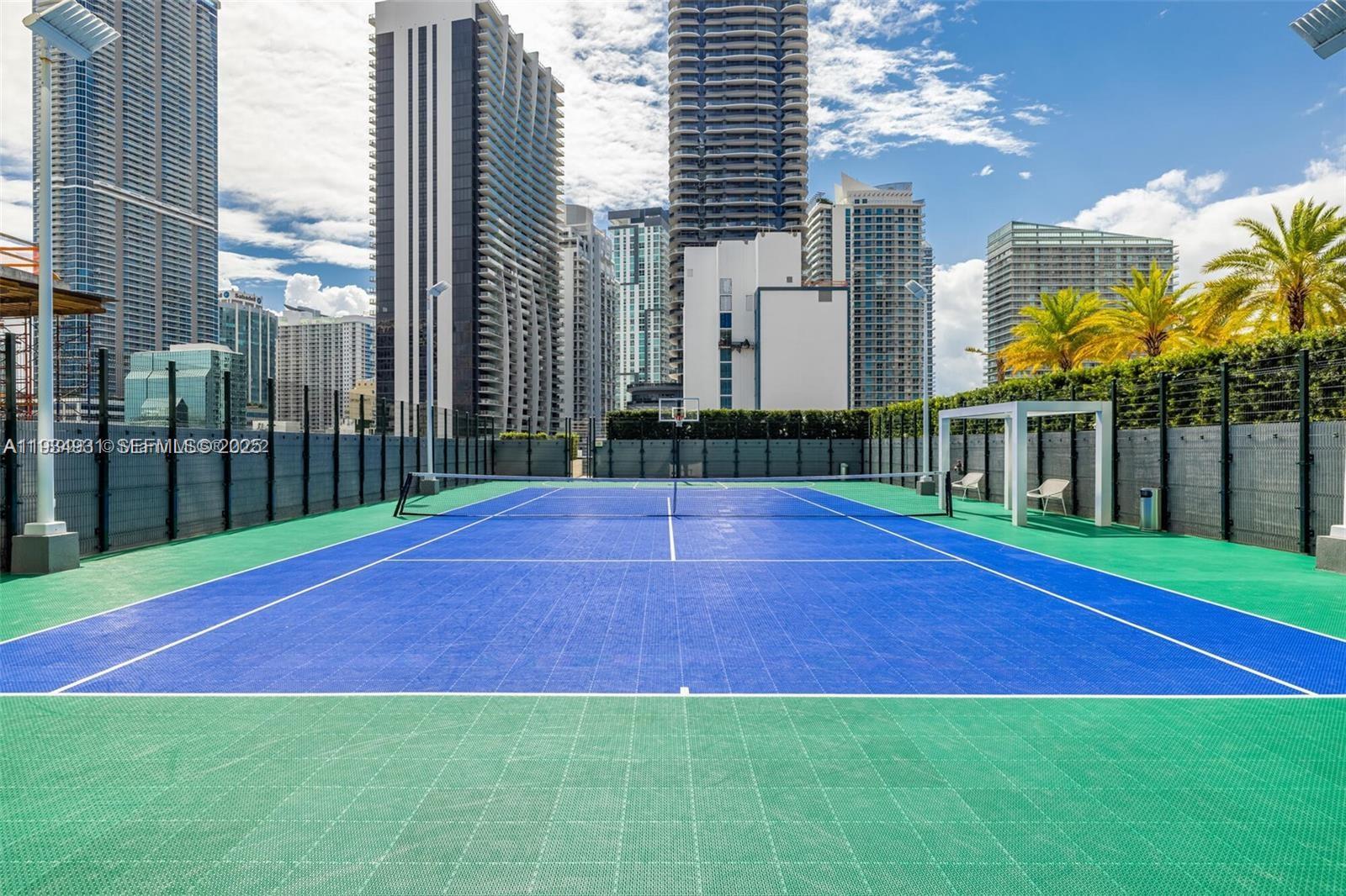 801 SMA DESIGNER SUITES C - Residential