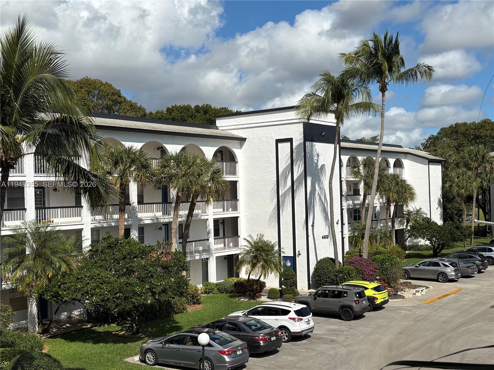 4602 Martinique Way E3