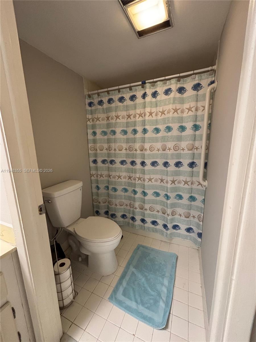 MARTINIQUE VILLAGE I COND - Residential