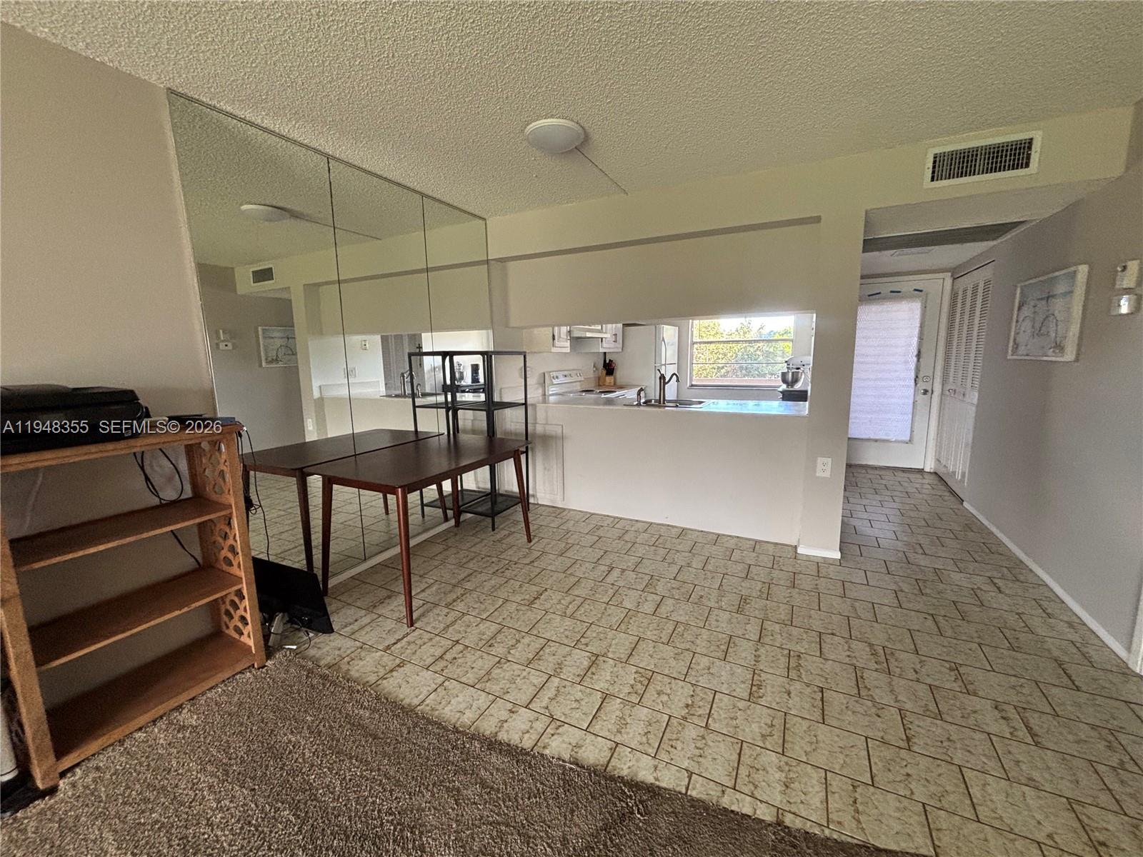 MARTINIQUE VILLAGE I COND - Residential