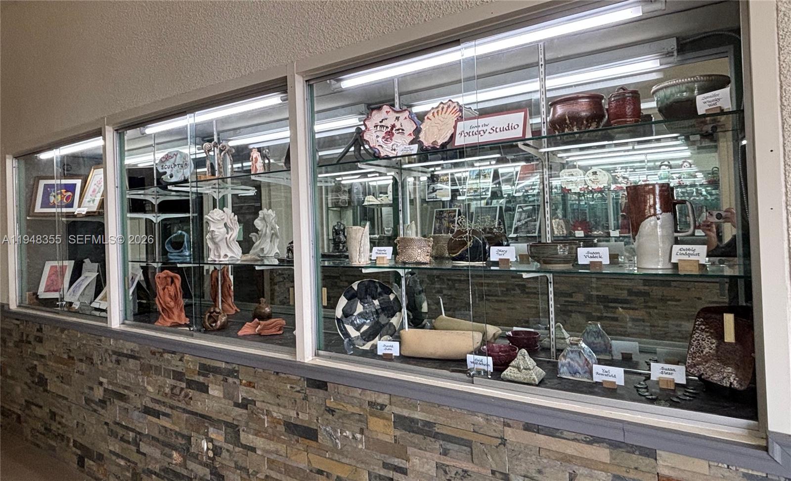 MARTINIQUE VILLAGE I COND - Residential