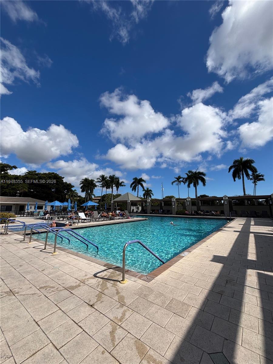 MARTINIQUE VILLAGE I COND - Residential