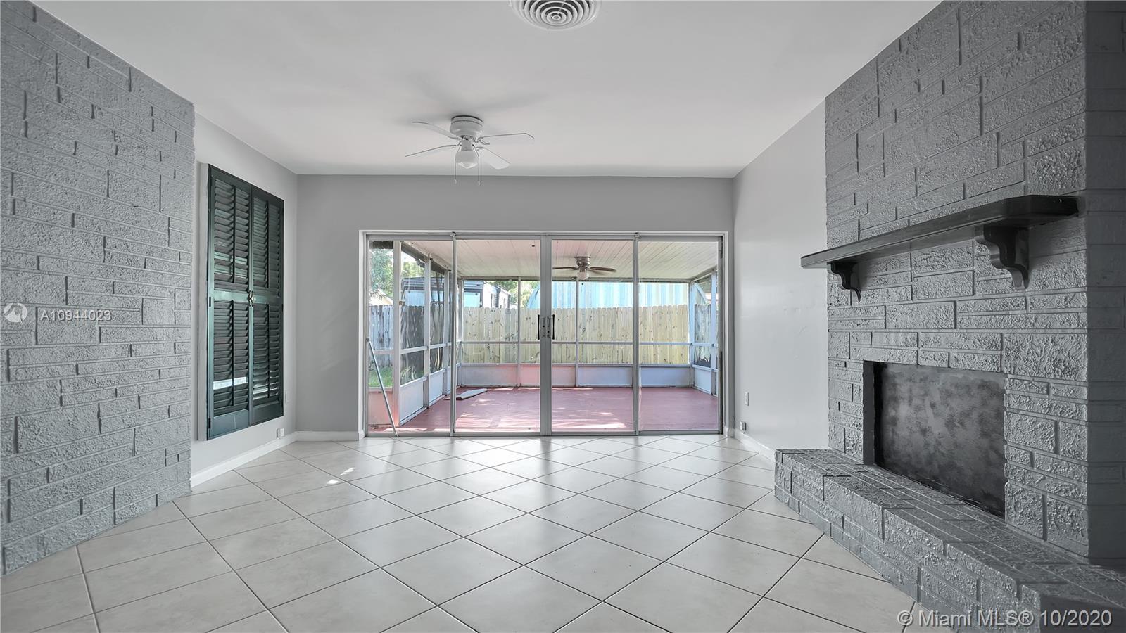 KENDALE LAKES SEC ONE - Residential