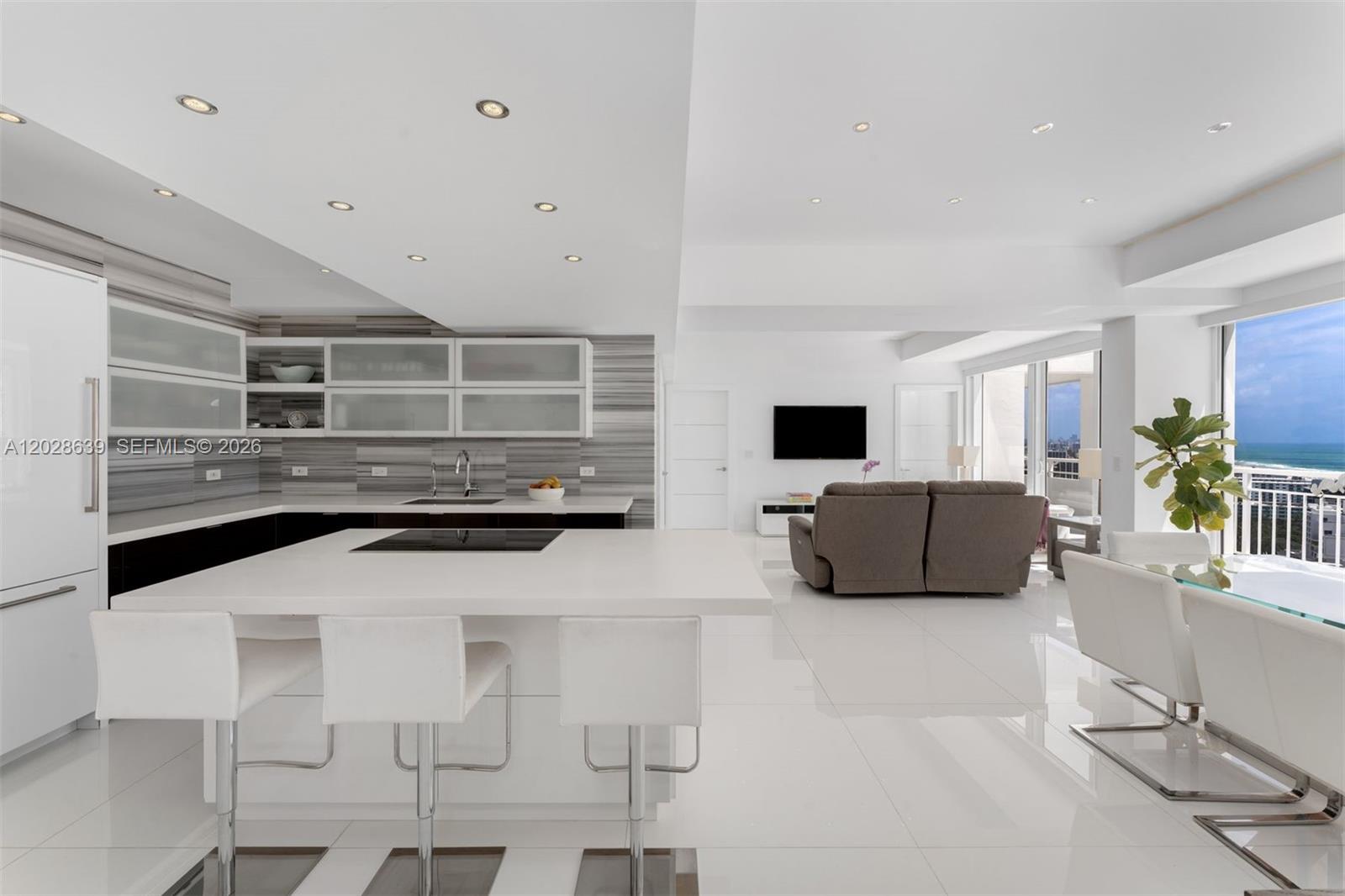 SOUTH POINTE TOWERS CONDO - Residential