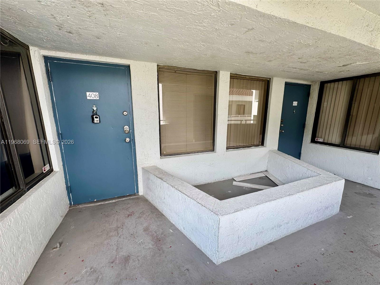 VERABELLA FALLS CONDO - Residential