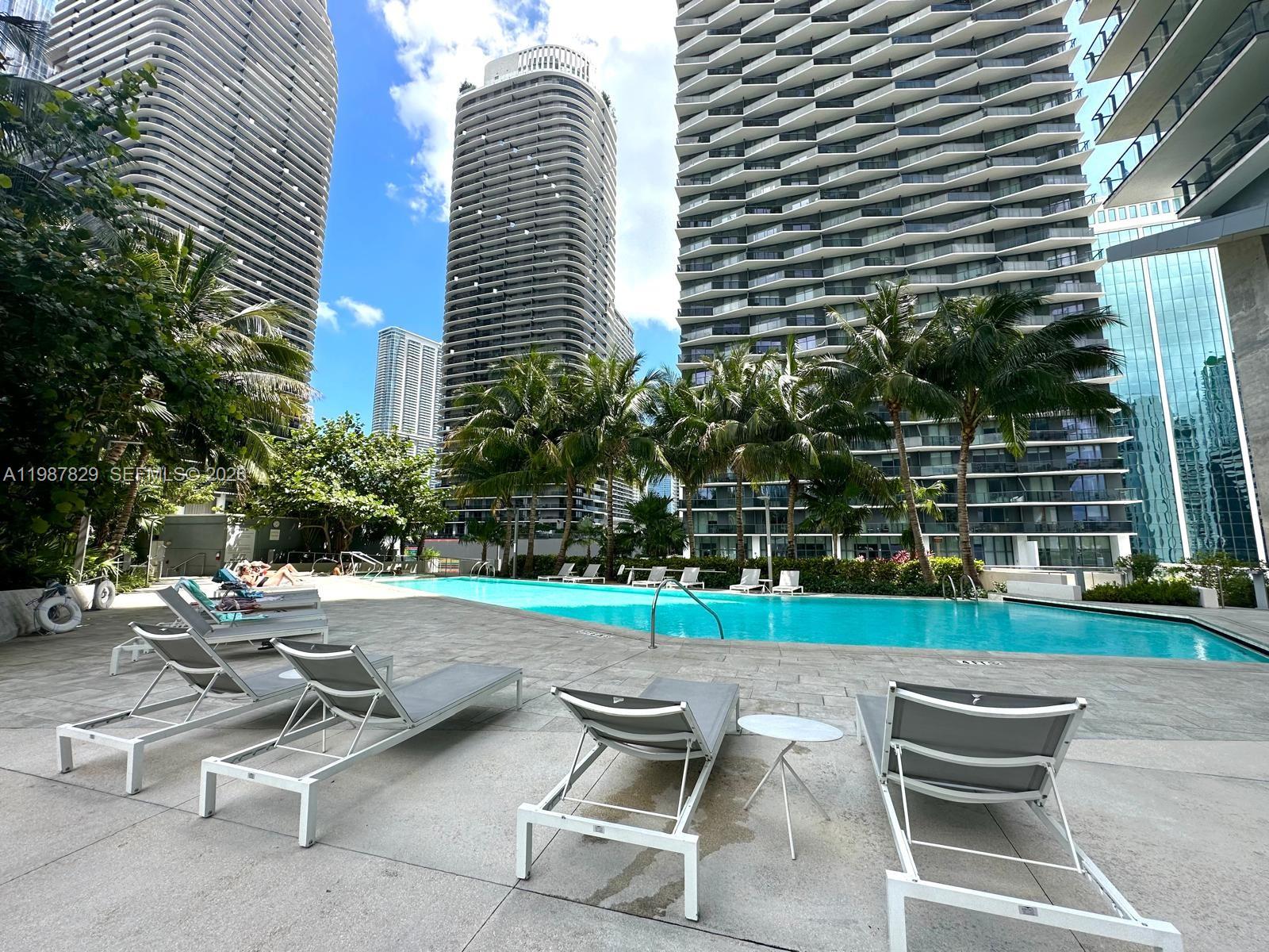 RISE CONDO - Residential