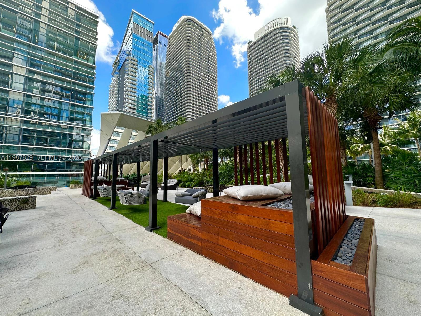 RISE CONDO - Residential