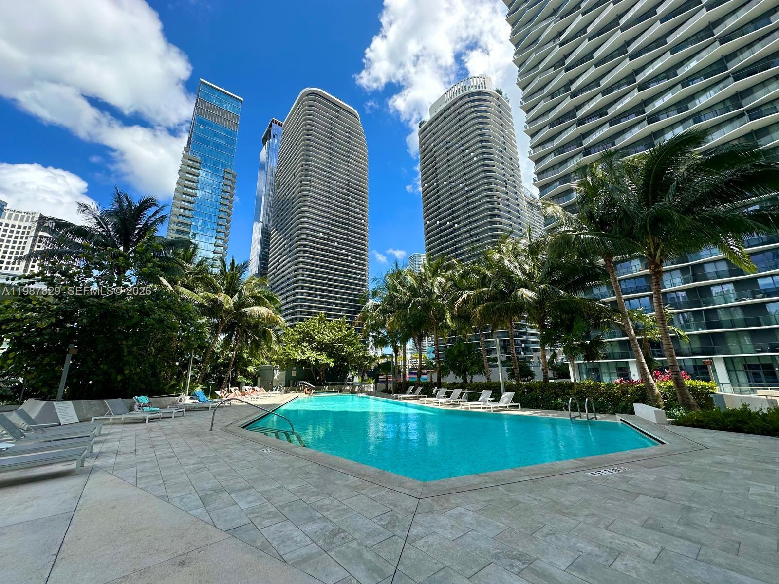 RISE CONDO - Residential